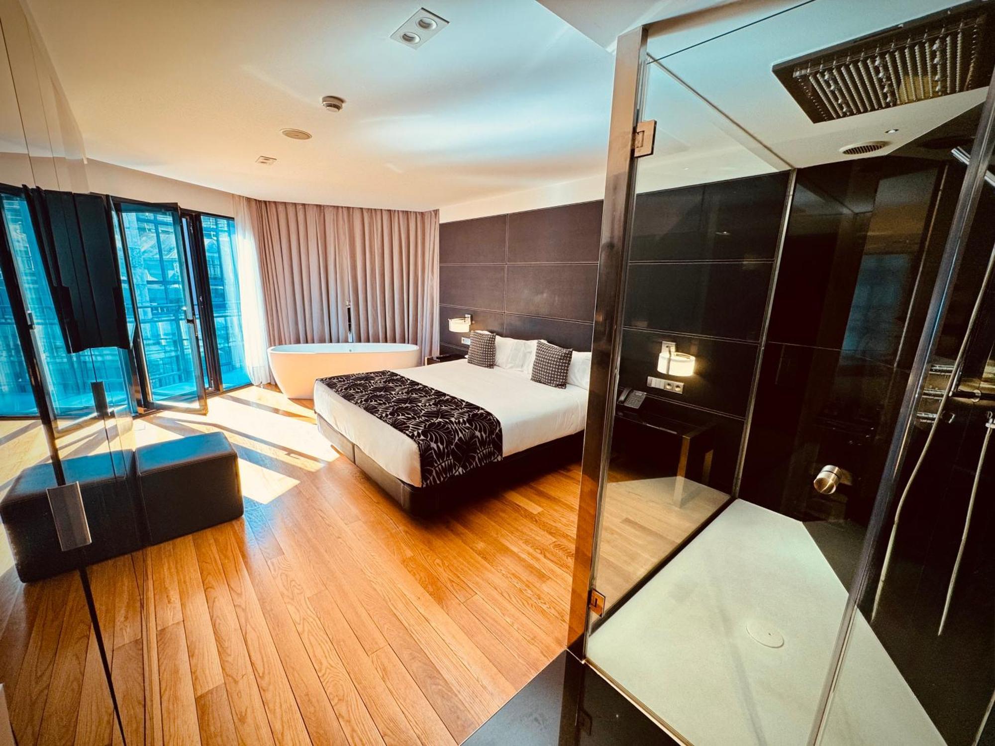Hotel Inffinit Vigo Exterior foto